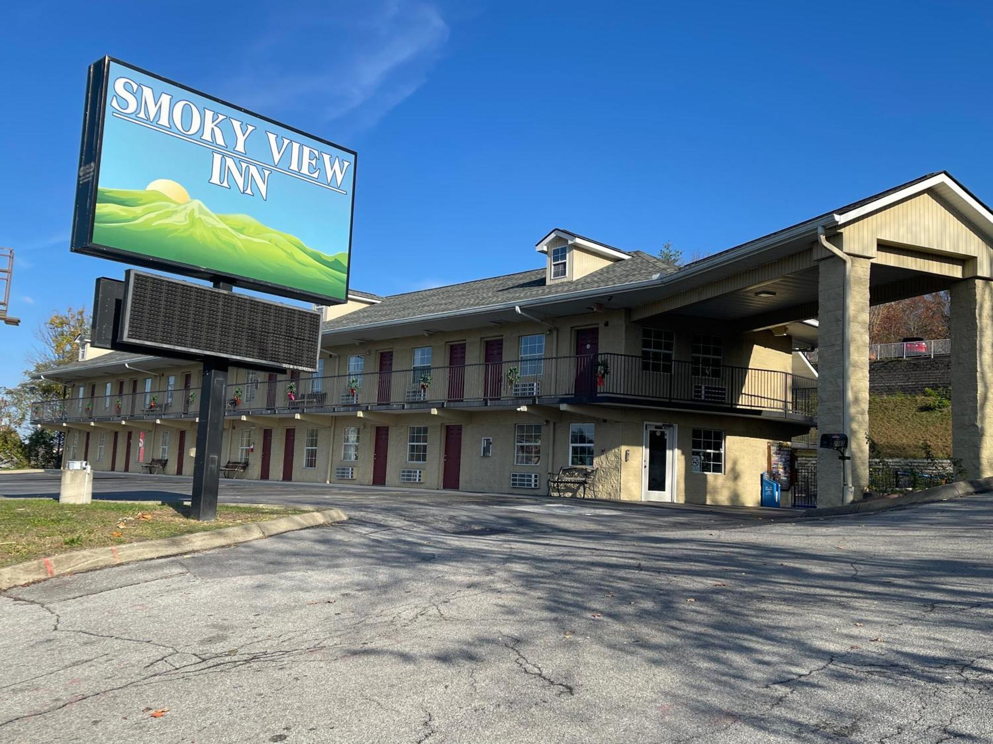 Smoky View Inn Пиджен-Фордж Экстерьер фото
